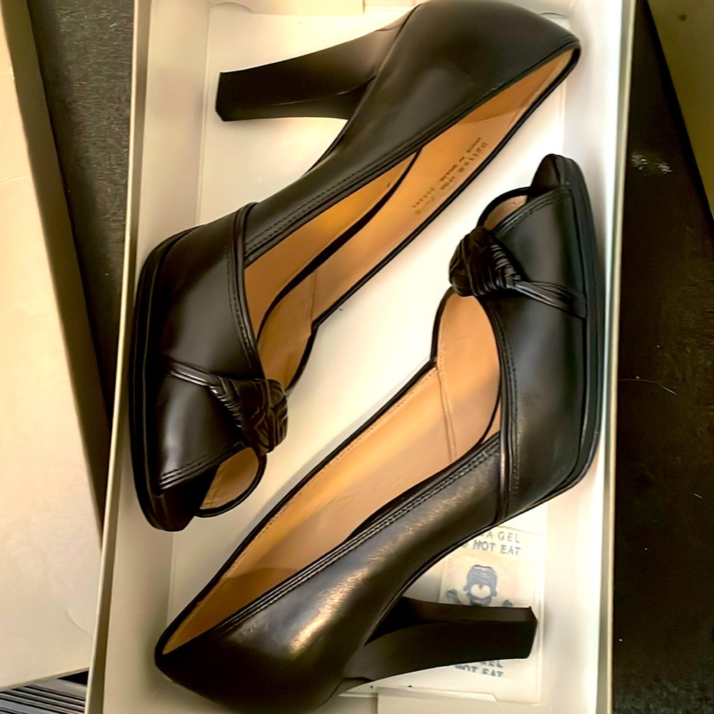 Cole Haan Adelaide black peep toe pump sz 7.5